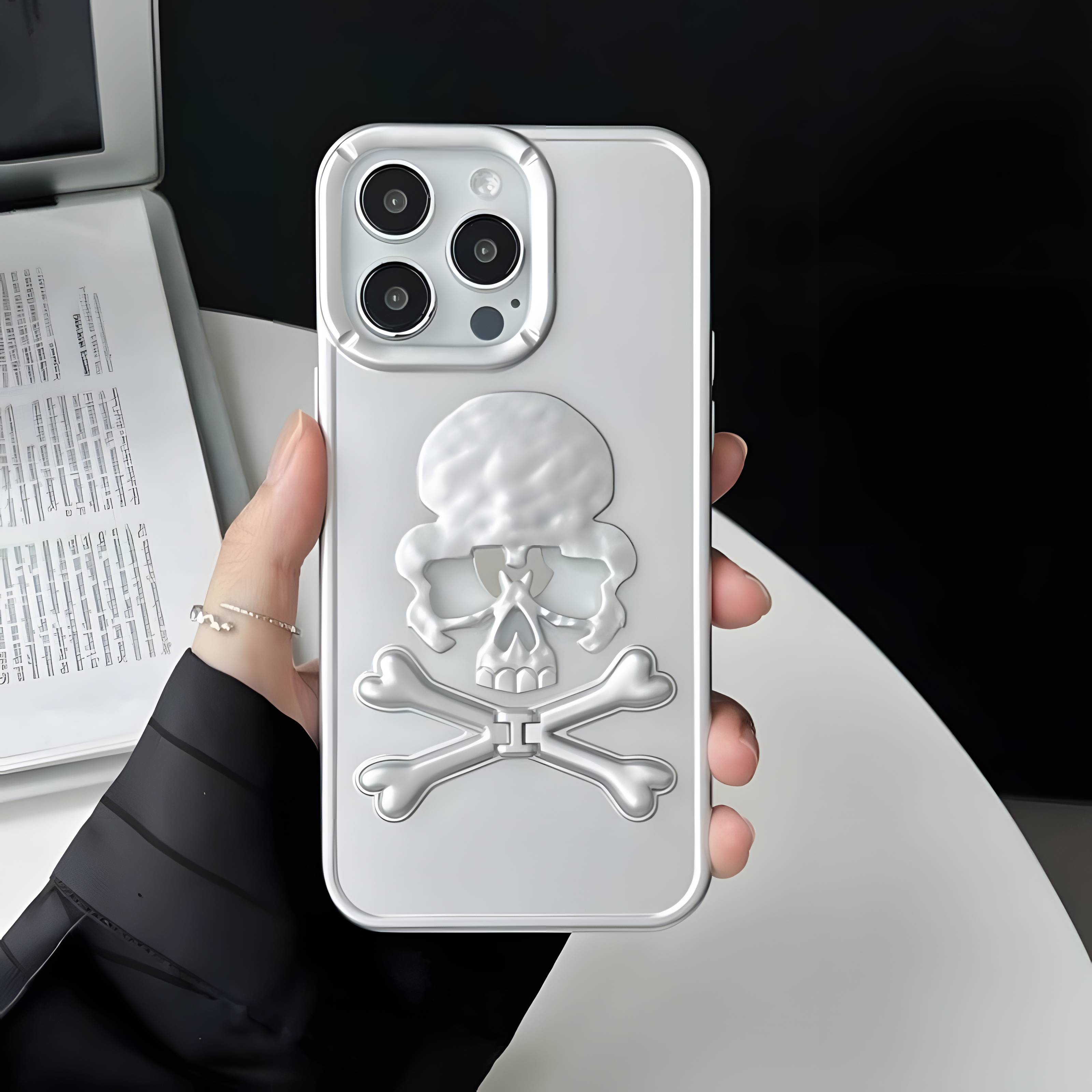 Luxury Skull Case Compatible with iPhone 15 series
