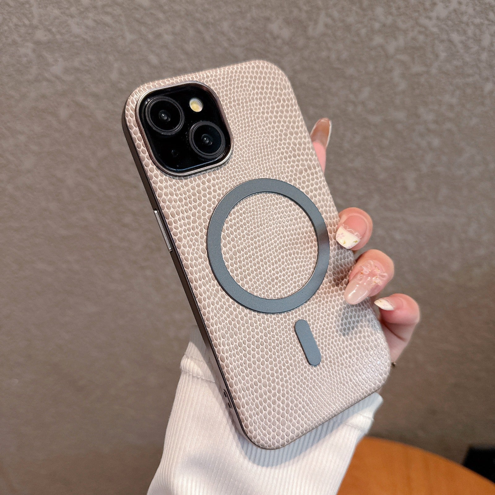 Luxury for Crocodile Print Genuine PC Magnet Phone Case for iPhone Series Shockproof Back Protection Multi-Color cover